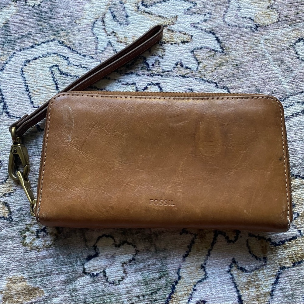 Fossil Leather Wristlet Wallet